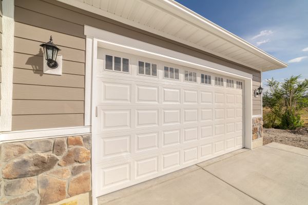 Garage Lifting in Laguna Niguel